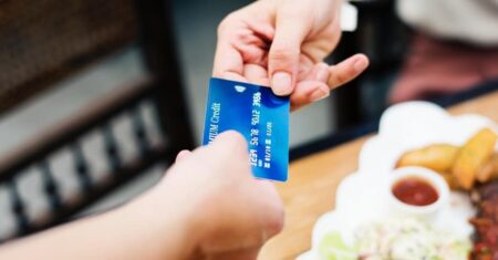 Como NÃO Usar Seu Cartão De Crédito: 6 Dicas Pra Você Não Se Endividar Com Ele